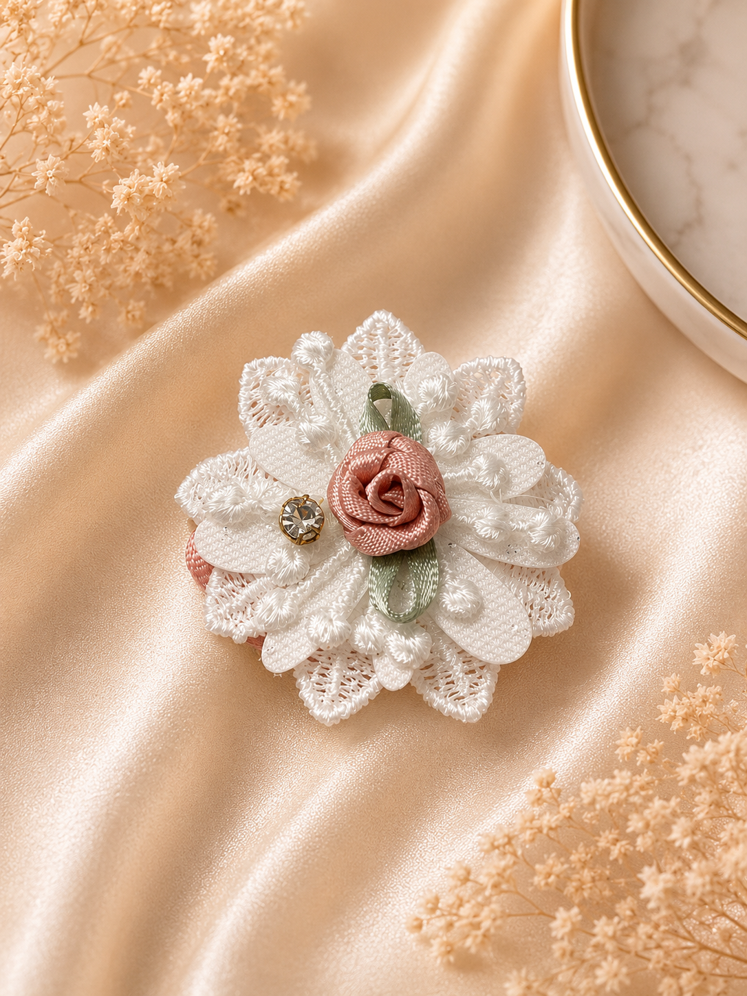 Aureline Embroidered Lace Hair Clip