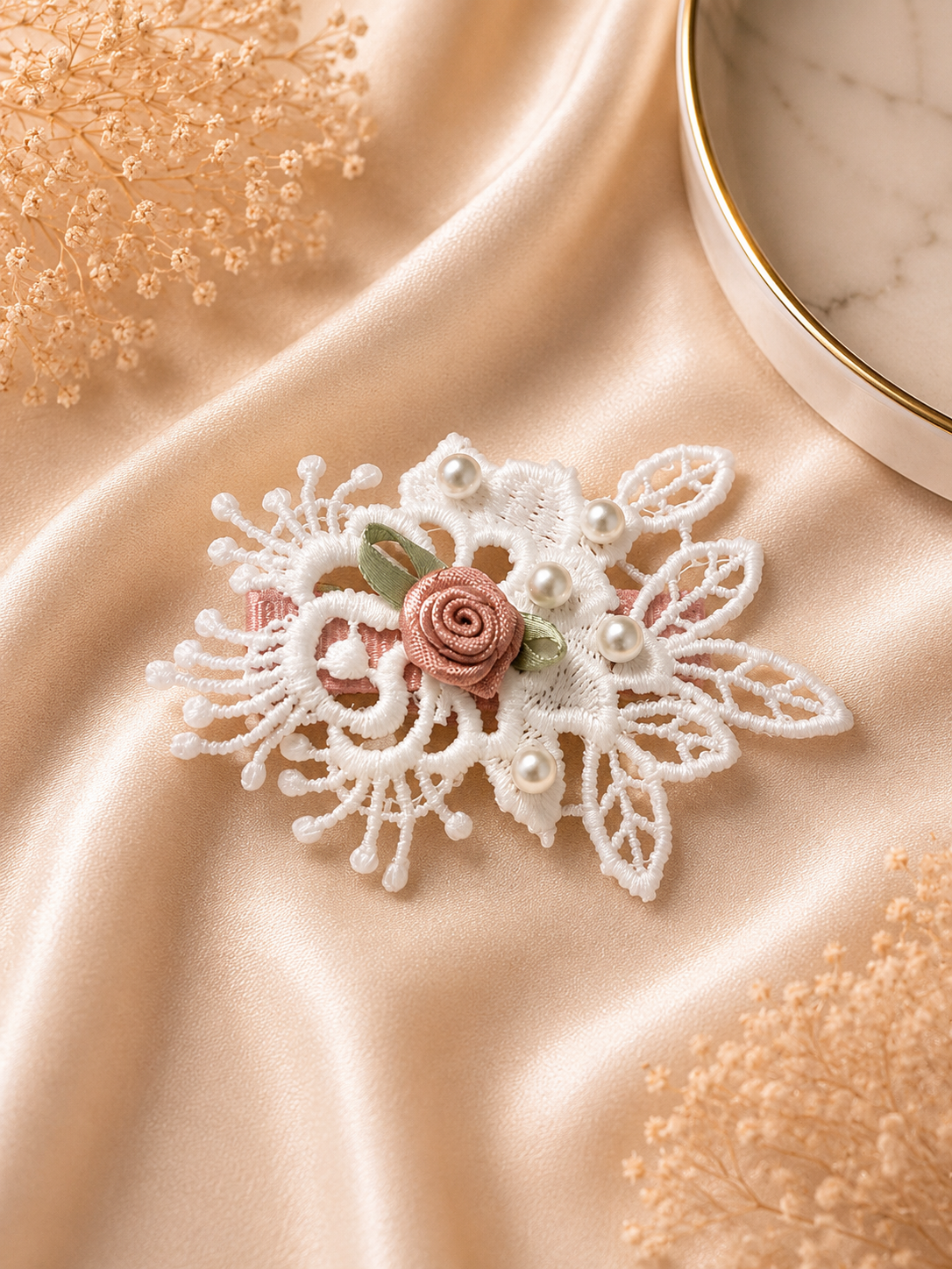 Vivienne Lace Embroidered Lace Hair Clip